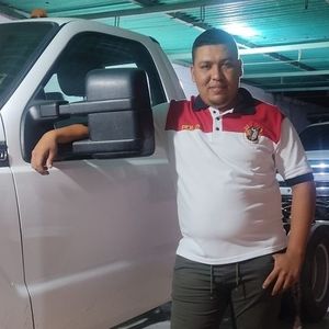 Meet your Posher, Daniel reyes